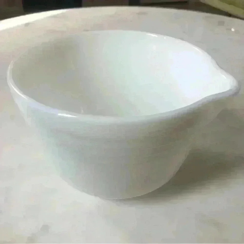 Vintage milk glass Pyrex Hamilton Beach small mixing bowl with spout